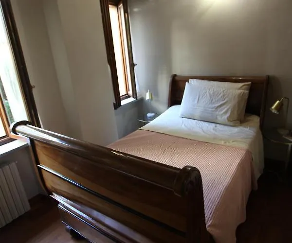 La Casa Dell' Artista Feriehus